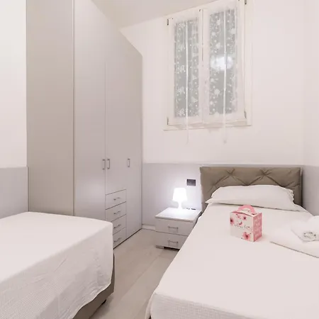 Palazzetto La Quadra Di San Faustino - F&l
