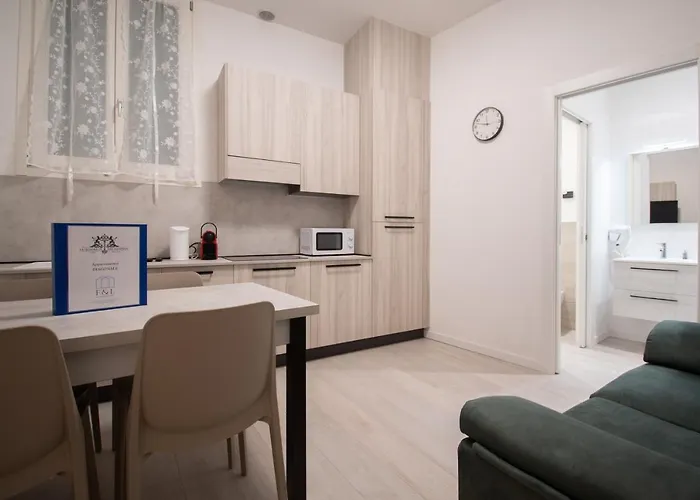 Apartment Palazzetto La Quadra Di San Faustino - F&l Brescia